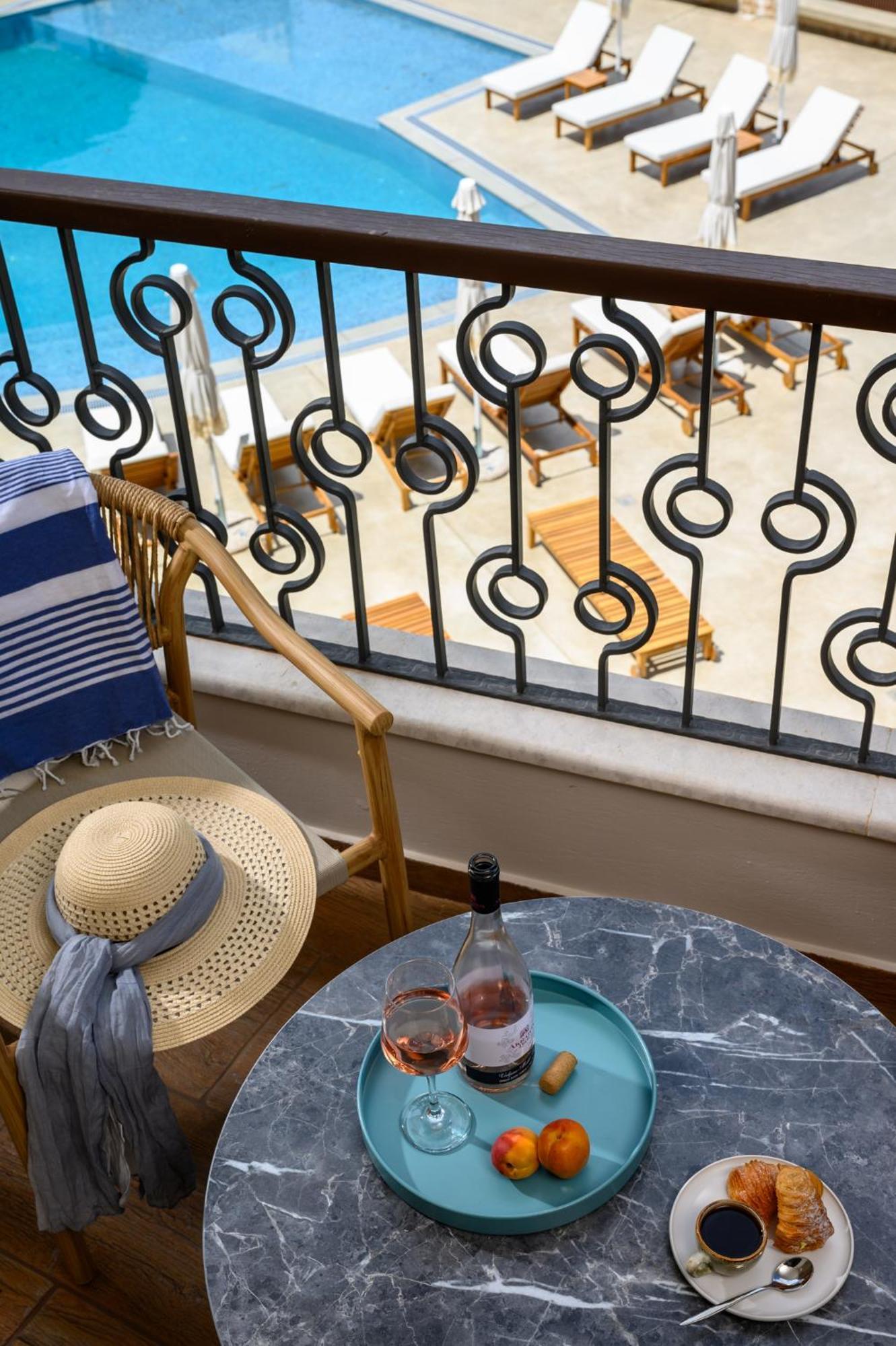 Elisso Boutique Hotel วาซีลีกี ภายนอก รูปภาพ